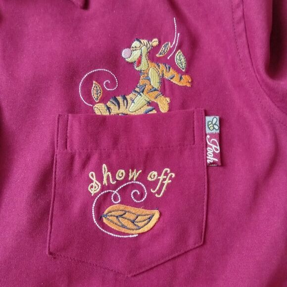 Disney Burgundy Red Embroidered Tigger Show Off Button Up Shirt Women's Size XL - Picture 6 of 12